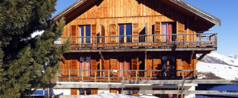 location chalet alpes a l'annee